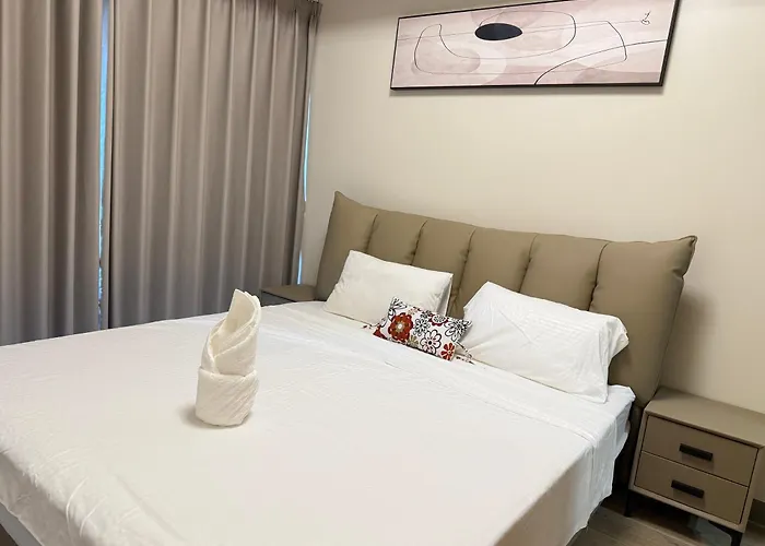 2br Spacious Near Okada, Moa & Airport *